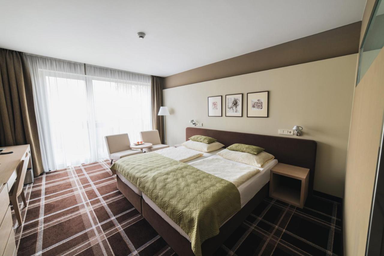 Hotel Split Kadaň Zewnętrze zdjęcie